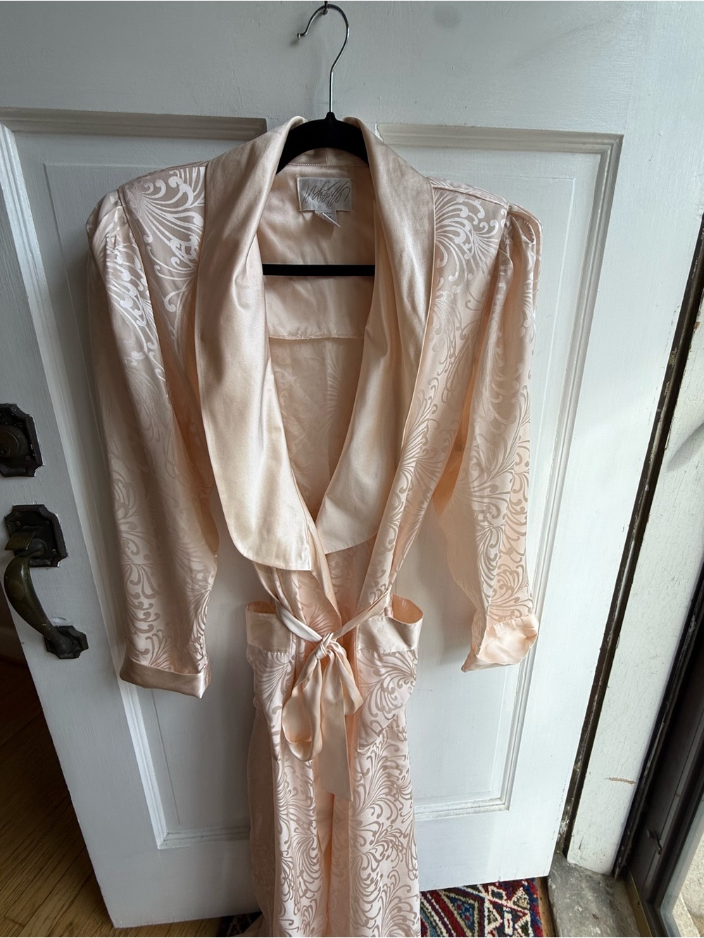 Women's 100% Silk Shawl Collar Robe in Blush